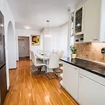 Holiday home Stunning Rural With Garden And Bbq - Four Bedroom Brezice