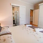 בית נופש Stunning Rural With Garden And Bbq - Four Bedroom *