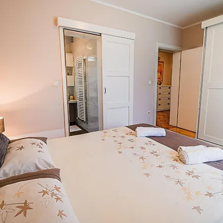 Сasa de vacaciones Stunning Rural With Garden And Bbq - Four Bedroom *