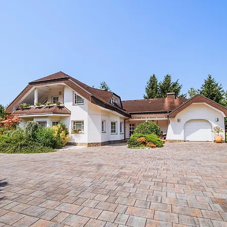Stunning Rural With Garden And Bbq - Four Bedroom Brežice