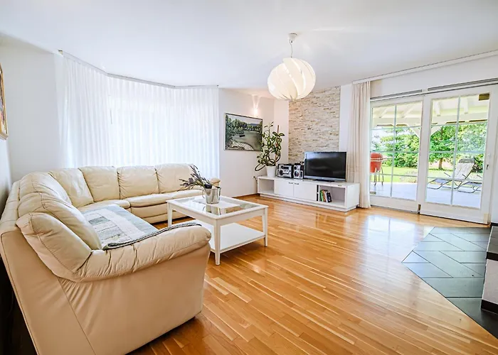 Stunning Rural With Garden And Bbq - Four Bedroom Brežice