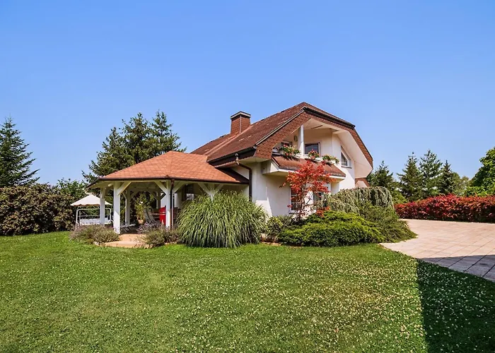 Stunning Rural With Garden And Bbq - Four Bedroom Vakantiehuis *