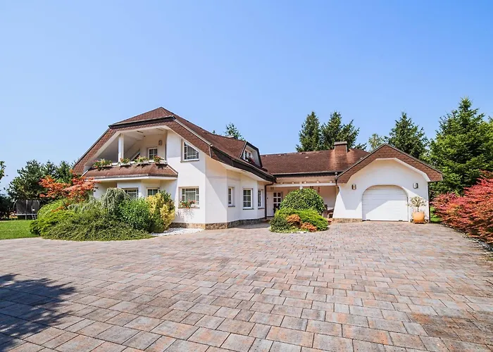 Stunning Rural With Garden And Bbq - Four Bedroom Brežice