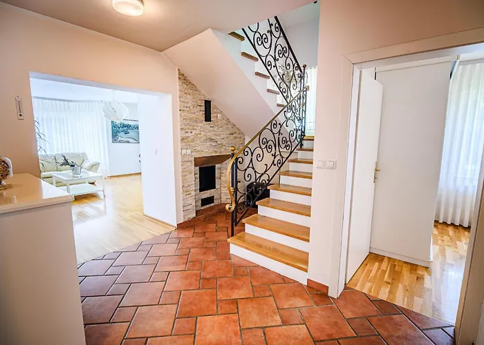 Stunning Rural With Garden And Bbq - Four Bedroom * Brežice